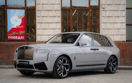 Rolls-Royce Cullinan, 2026 год, 75 000 000 рублей, 31 фотография