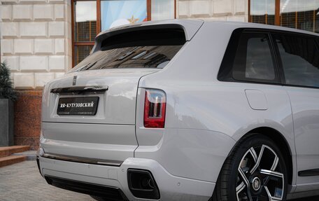 Rolls-Royce Cullinan, 2026 год, 75 000 000 рублей, 40 фотография