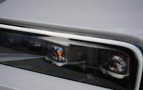 Rolls-Royce Cullinan, 2026 год, 75 000 000 рублей, 33 фотография