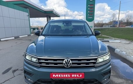 Volkswagen Tiguan II, 2019 год, 2 650 000 рублей, 2 фотография