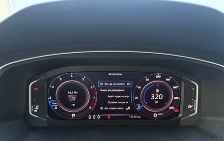 Volkswagen Tiguan II, 2019 год, 2 650 000 рублей, 8 фотография
