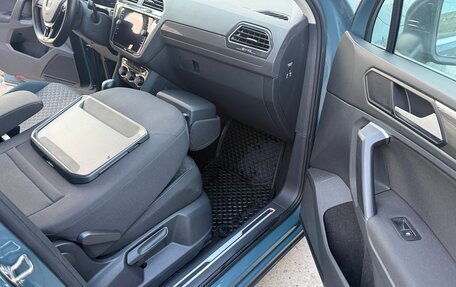Volkswagen Tiguan II, 2019 год, 2 650 000 рублей, 18 фотография