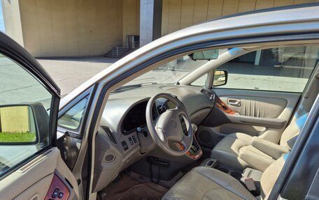 Lexus RX IV рестайлинг, 2000 год, 990 000 рублей, 6 фотография