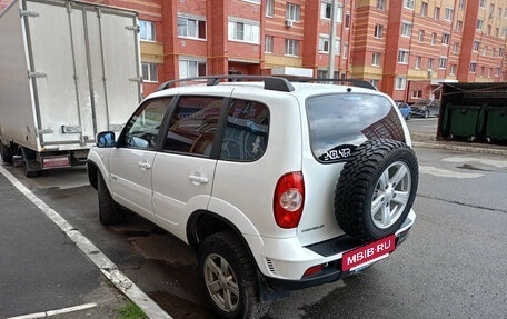 Chevrolet Niva I рестайлинг, 2015 год, 570 000 рублей, 5 фотография