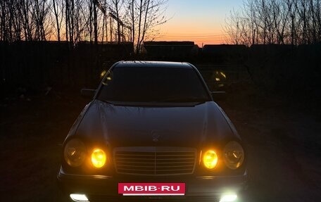 Mercedes-Benz E-Класс, 1998 год, 350 000 рублей, 2 фотография