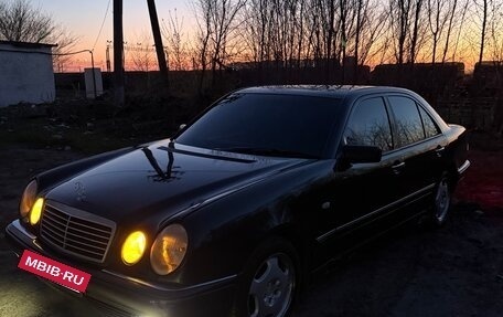 Mercedes-Benz E-Класс, 1998 год, 350 000 рублей, 3 фотография