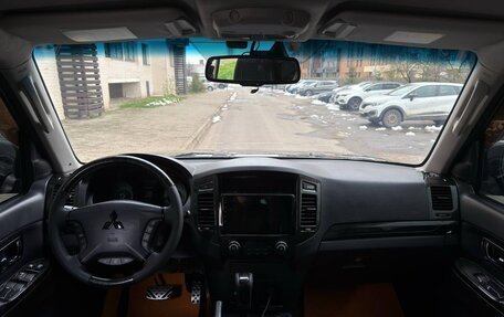 Mitsubishi Pajero IV, 2011 год, 1 700 000 рублей, 6 фотография