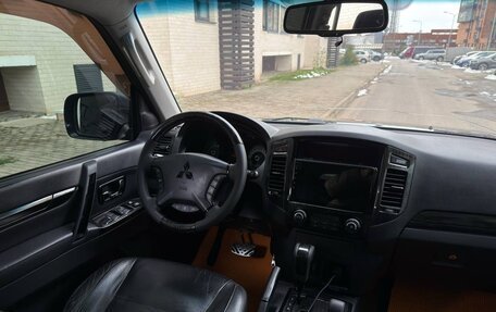 Mitsubishi Pajero IV, 2011 год, 1 700 000 рублей, 10 фотография