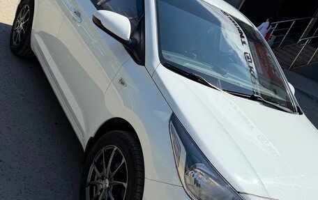 Hyundai Solaris II рестайлинг, 2018 год, 1 500 000 рублей, 8 фотография