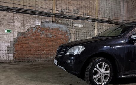 Mercedes-Benz M-Класс, 2010 год, 1 650 000 рублей, 3 фотография