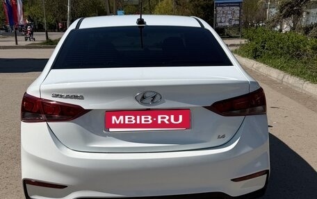 Hyundai Solaris II рестайлинг, 2018 год, 1 500 000 рублей, 6 фотография