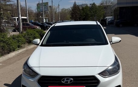 Hyundai Solaris II рестайлинг, 2018 год, 1 500 000 рублей, 9 фотография