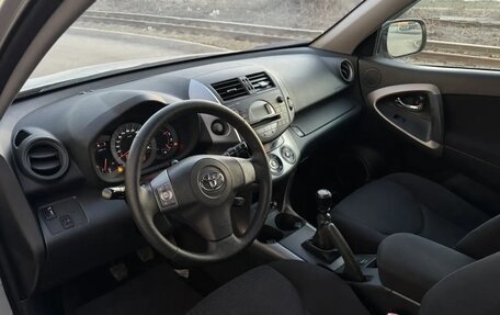 Toyota RAV4, 2007 год, 950 000 рублей, 21 фотография