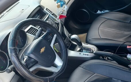 Chevrolet Cruze II, 2011 год, 500 000 рублей, 6 фотография