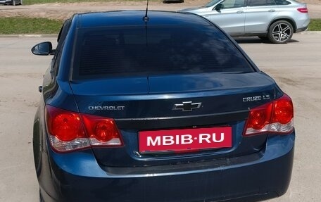 Chevrolet Cruze II, 2011 год, 500 000 рублей, 4 фотография