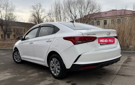 Hyundai Solaris II рестайлинг, 2022 год, 1 380 000 рублей, 2 фотография