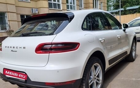 Porsche Macan I рестайлинг, 2017 год, 3 000 000 рублей, 2 фотография