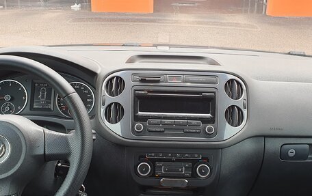 Volkswagen Tiguan I, 2011 год, 1 450 000 рублей, 10 фотография
