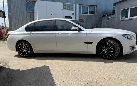 BMW 7 серия, 2012 год, 1 600 000 рублей, 3 фотография
