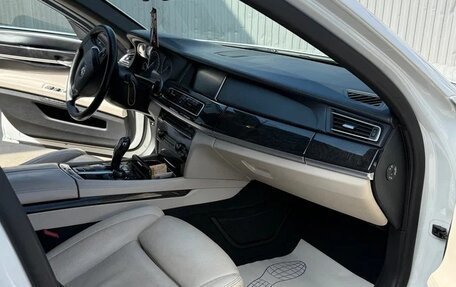 BMW 7 серия, 2012 год, 1 600 000 рублей, 8 фотография