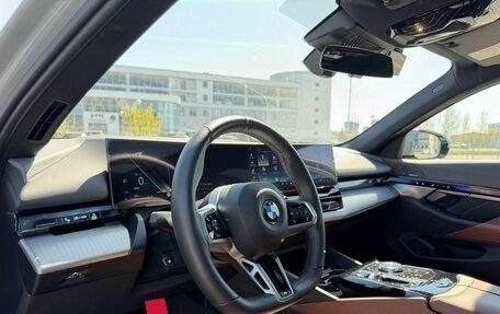 BMW 5 серия, 2024 год, 7 800 000 рублей, 26 фотография