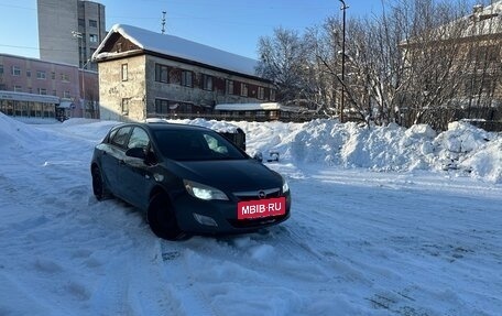 Opel Astra J, 2011 год, 499 999 рублей, 9 фотография