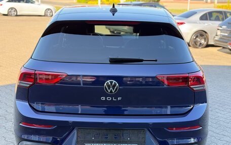 Volkswagen Golf VIII, 2023 год, 2 817 000 рублей, 5 фотография