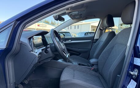Volkswagen Golf VIII, 2023 год, 2 817 000 рублей, 6 фотография