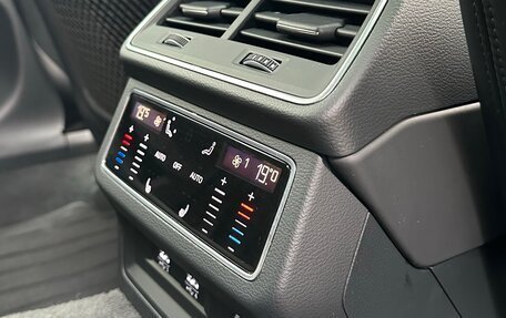 Audi RS 6, 2020 год, 12 500 000 рублей, 15 фотография