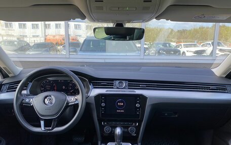 Volkswagen Passat B8 рестайлинг, 2017 год, 2 159 000 рублей, 11 фотография