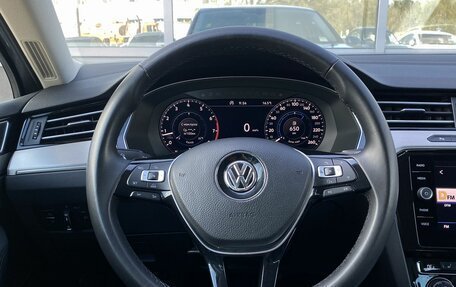 Volkswagen Passat B8 рестайлинг, 2017 год, 2 159 000 рублей, 12 фотография
