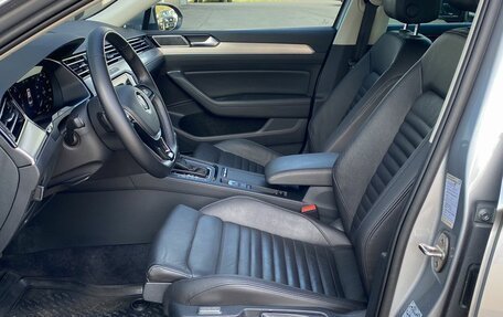 Volkswagen Passat B8 рестайлинг, 2017 год, 2 159 000 рублей, 20 фотография