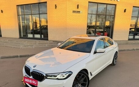 BMW 5 серия, 2021 год, 4 800 000 рублей, 3 фотография