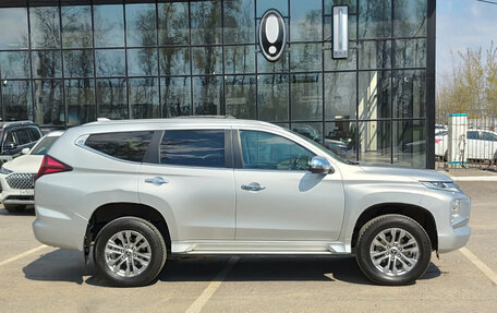 Mitsubishi Pajero Sport III рестайлинг, 2021 год, 3 990 000 рублей, 8 фотография