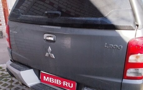 Mitsubishi L200 IV рестайлинг, 2015 год, 2 500 000 рублей, 2 фотография
