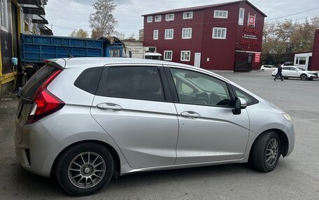 Honda Fit III, 2013 год, 1 285 000 рублей, 10 фотография