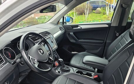 Volkswagen Tiguan II, 2020 год, 2 600 000 рублей, 5 фотография