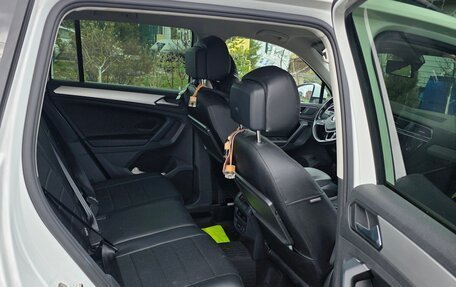 Volkswagen Tiguan II, 2020 год, 2 600 000 рублей, 8 фотография