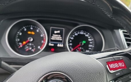 Volkswagen Tiguan II, 2020 год, 2 600 000 рублей, 4 фотография