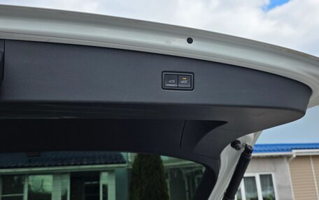 Volkswagen Tiguan II, 2020 год, 2 600 000 рублей, 11 фотография