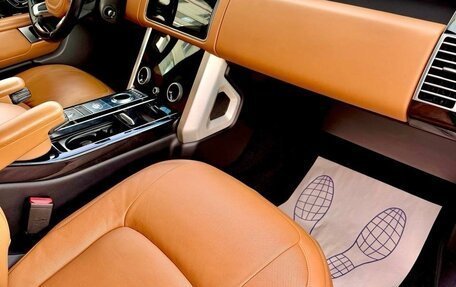 Land Rover Range Rover IV рестайлинг, 2019 год, 7 780 000 рублей, 4 фотография