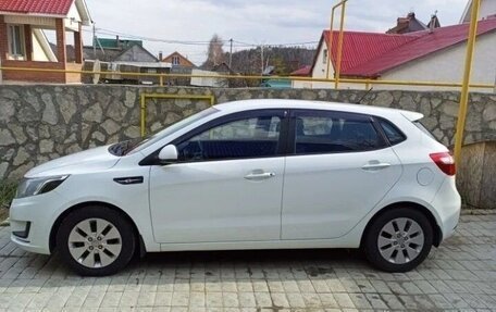 KIA Rio III рестайлинг, 2013 год, 850 000 рублей, 2 фотография