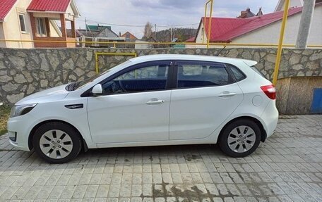KIA Rio III рестайлинг, 2013 год, 850 000 рублей, 6 фотография
