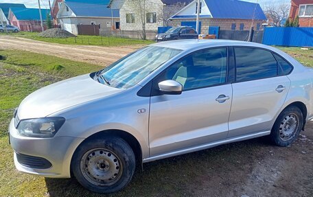 Volkswagen Polo VI (EU Market), 2011 год, 610 000 рублей, 2 фотография