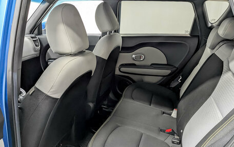 KIA Soul II рестайлинг, 2015 год, 1 200 000 рублей, 12 фотография