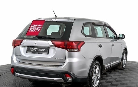 Mitsubishi Outlander III рестайлинг 3, 2016 год, 1 830 000 рублей, 5 фотография