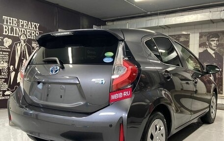 Toyota Aqua I, 2018 год, 1 050 000 рублей, 1 фотография