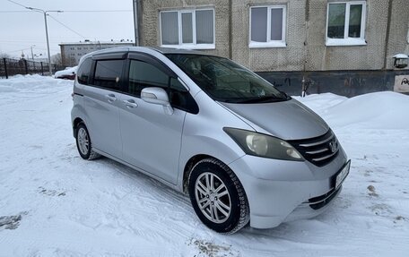 Honda Freed I, 2009 год, 900 000 рублей, 1 фотография