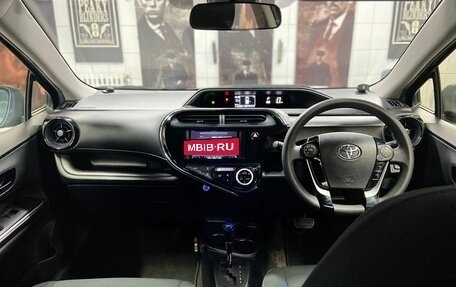 Toyota Aqua I, 2018 год, 1 050 000 рублей, 2 фотография