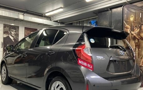 Toyota Aqua I, 2018 год, 1 050 000 рублей, 5 фотография